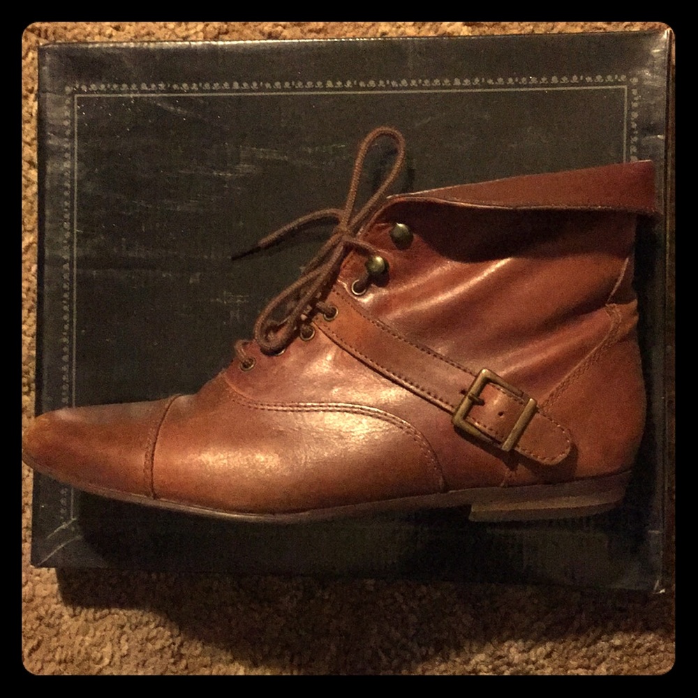 Deena & Ozzy booties